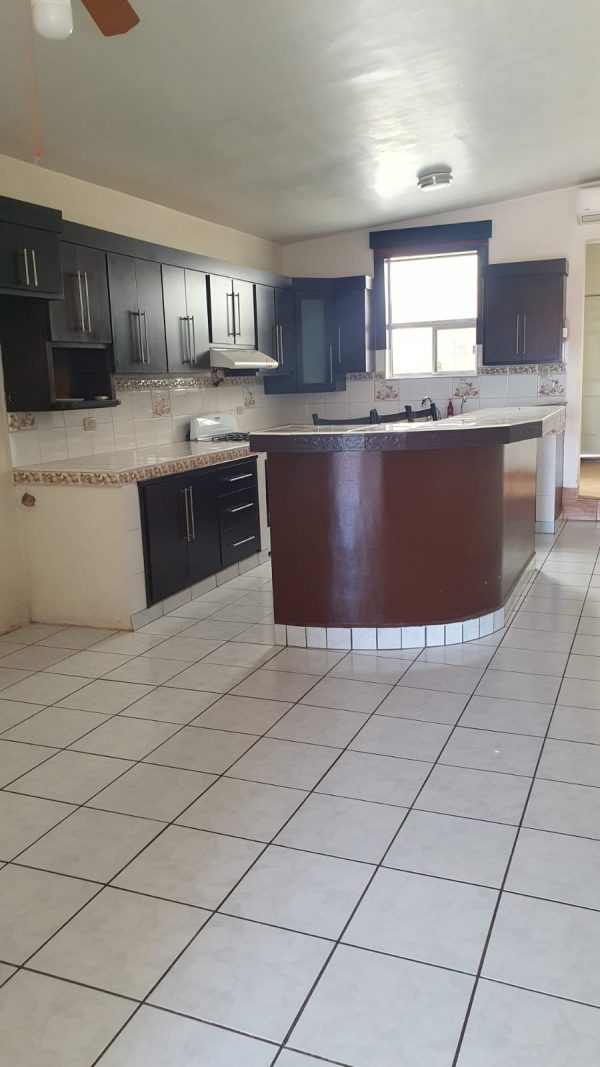 Casa En Renta Av. Quintana Roo Colonia Ampliacion Republica (RENTADA) - Imagen 3